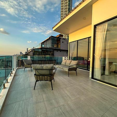 Stunning Beachfront View Luxurious Apartment 40 Bãi biển Jomtien Ngoại thất bức ảnh