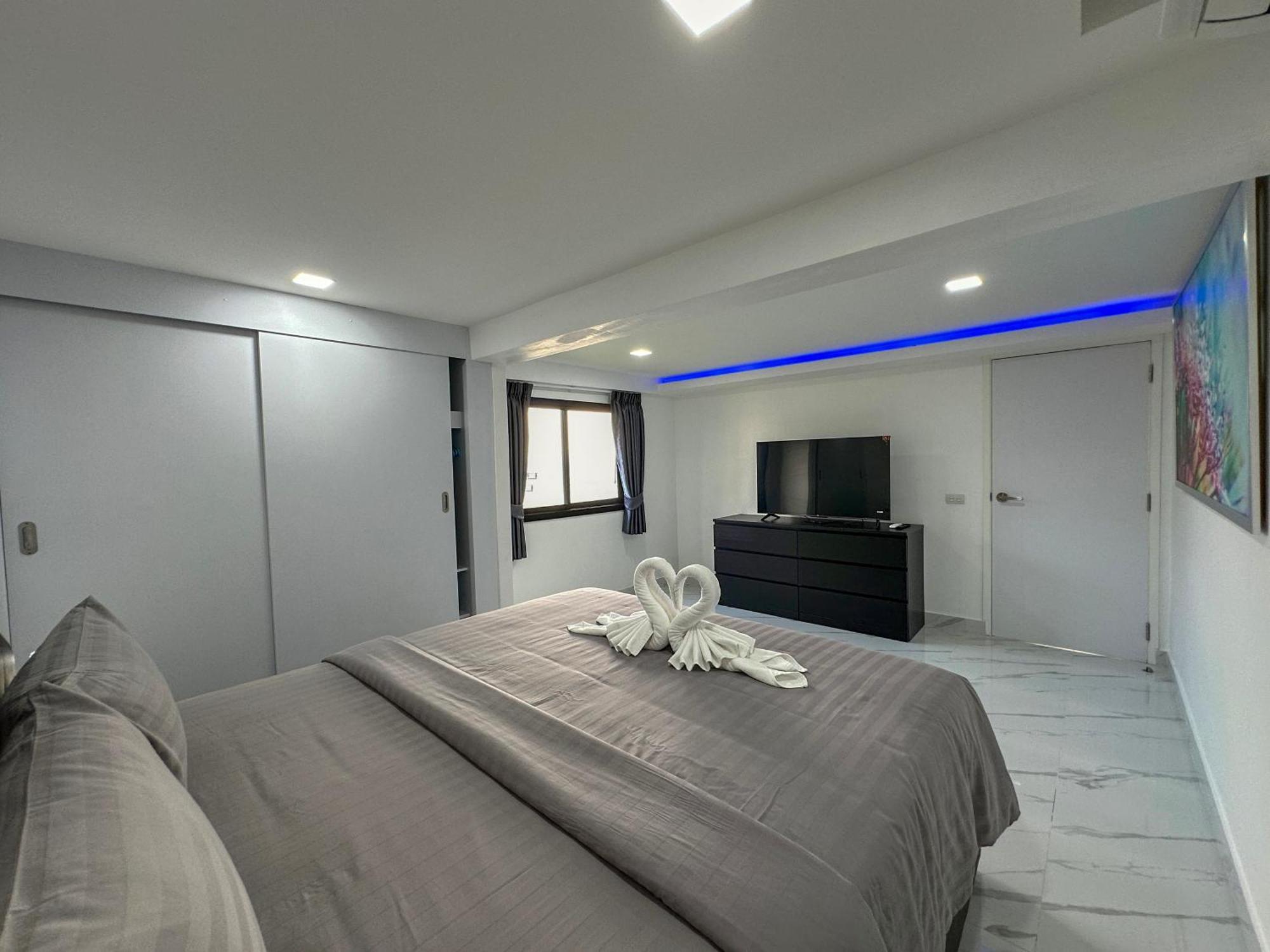 Stunning Beachfront View Luxurious Apartment 40 Bãi biển Jomtien Ngoại thất bức ảnh