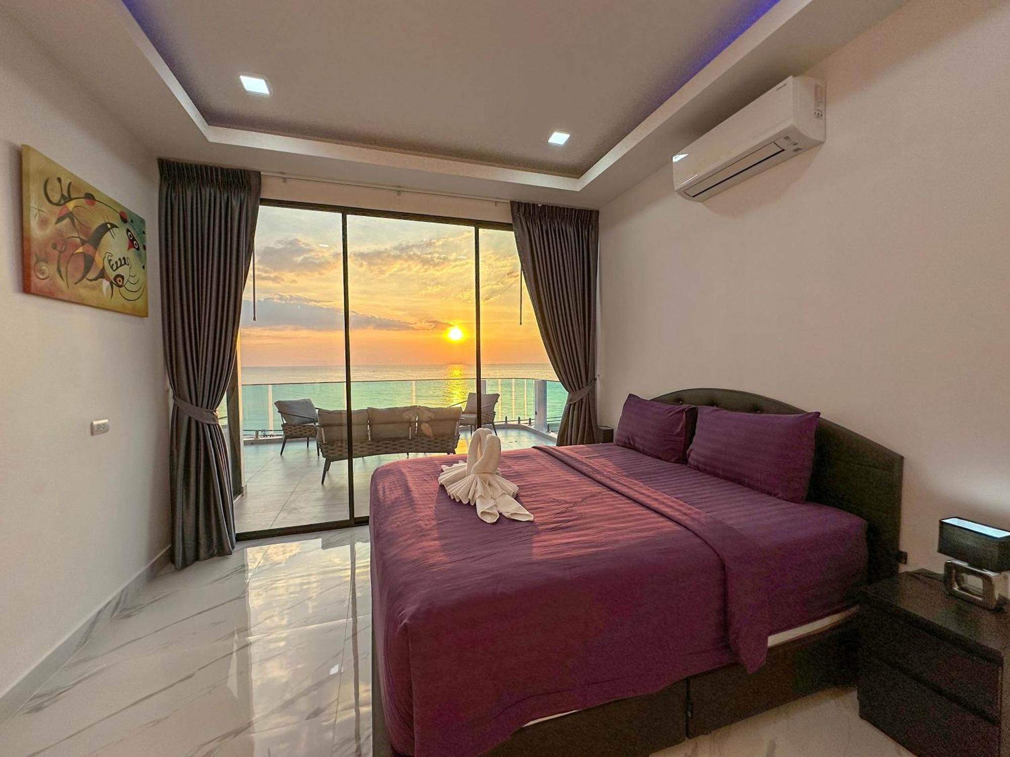 Stunning Beachfront View Luxurious Apartment 40 Bãi biển Jomtien Ngoại thất bức ảnh