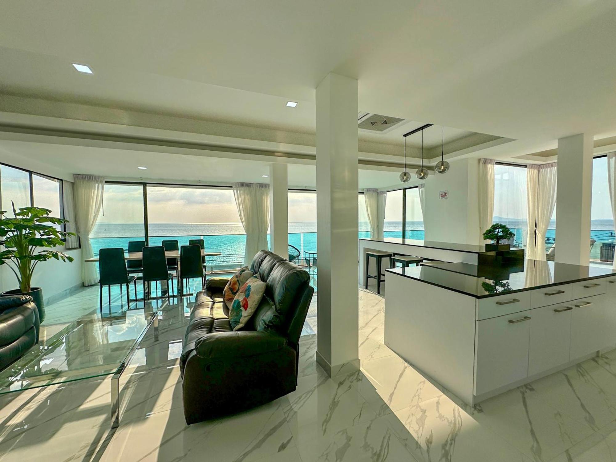 Stunning Beachfront View Luxurious Apartment 40 Bãi biển Jomtien Ngoại thất bức ảnh